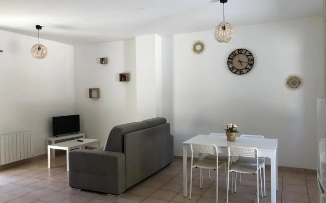 Naïa, F3 avec extérieur et parking