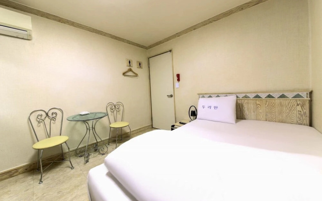 Durian Motel