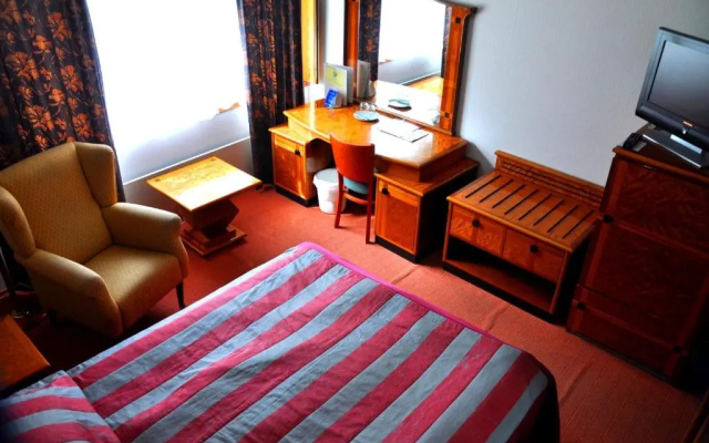 Hotel Hiittenharju
