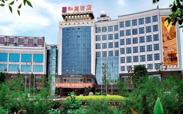 Heting Hotel вид на фасад