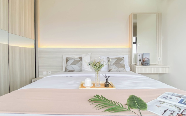 Modern Look 2BR Corner Transpark Cibubur Apartment