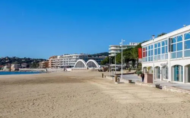 Les Terres Marines