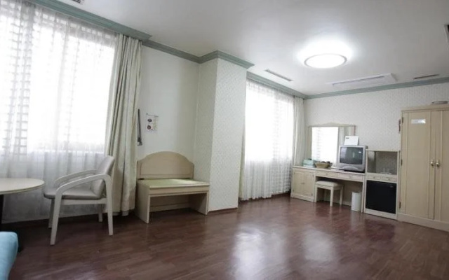 Geoje Tourist Hotel