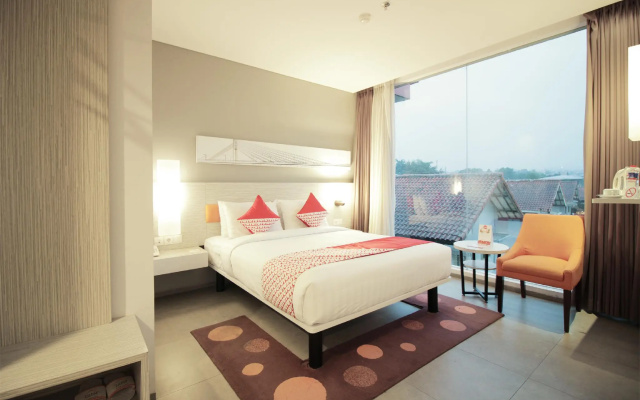 Topas Galeria Hotel