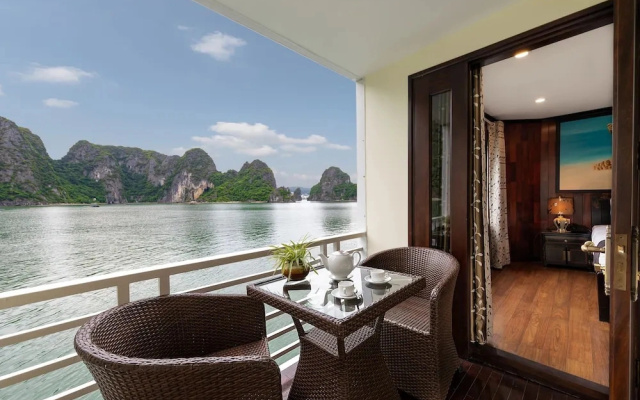 Halong Crown Cruise
