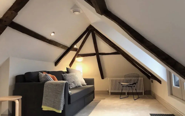 Stylish Wells Penthouse With Cathedral Views