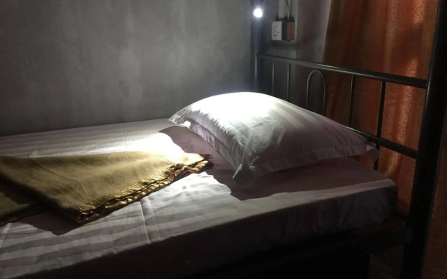 Shwe Yo Vintage Hostel