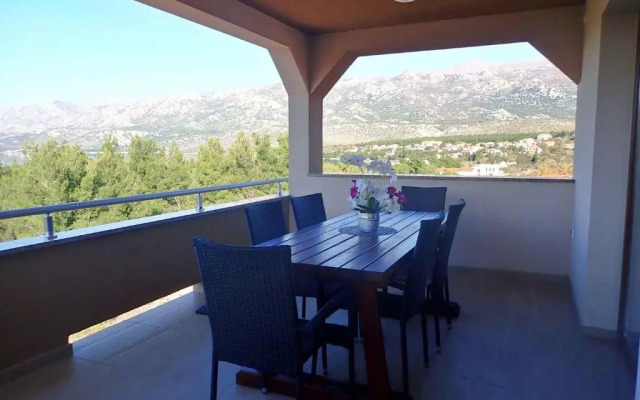 Apartment in Jasenice 42083
