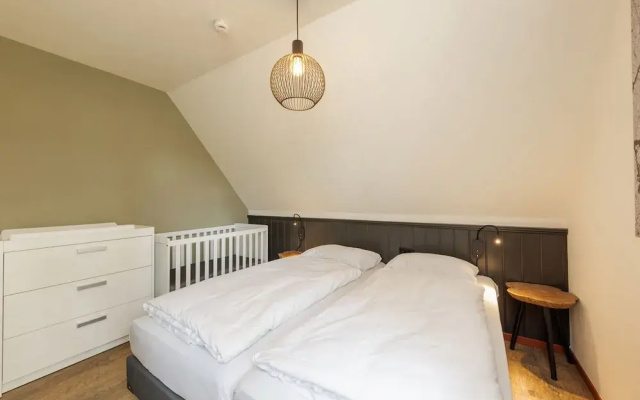 Spacious Stay With Sauna