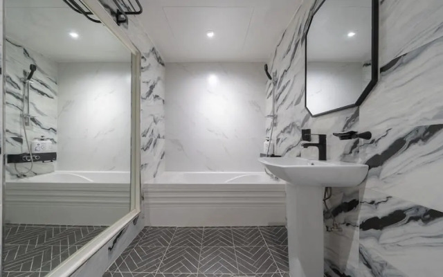Curve Hotel Iksan