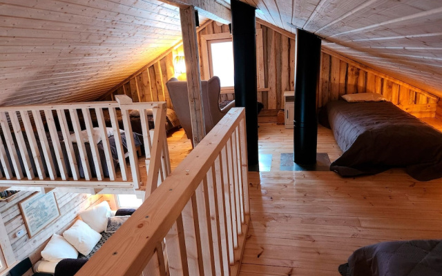 Lapland Riverside Nature Cabin