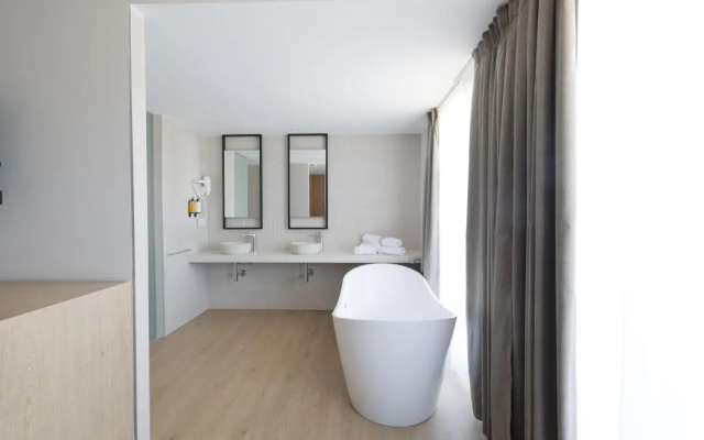 Hotel H4 Cangas