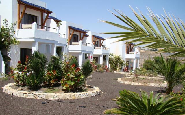 Отель Suite Hotel Marina Playa Испания, Эскинсо - отзывы, цены и фото номеров - забронировать отель Suite Hotel Marina Playa онлайн вид на фасад