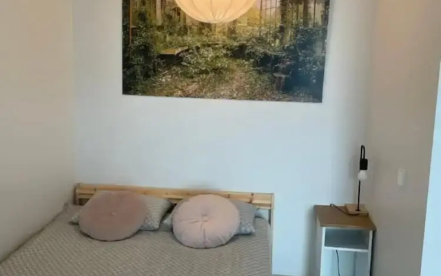 Charming 1-bedroom Apartment in Tampere With Fireplace