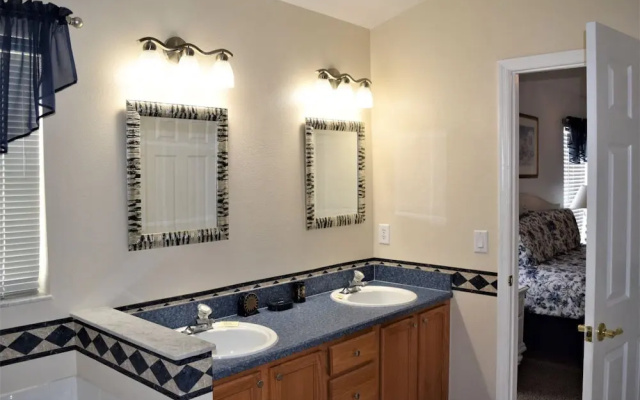 Indian_creek_8068