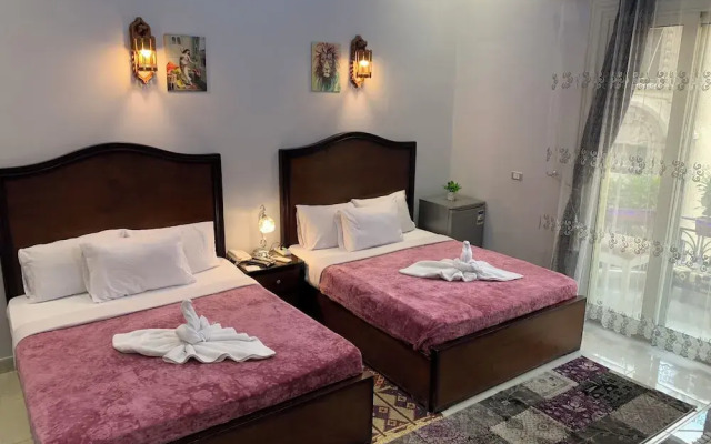 Crown Hotel