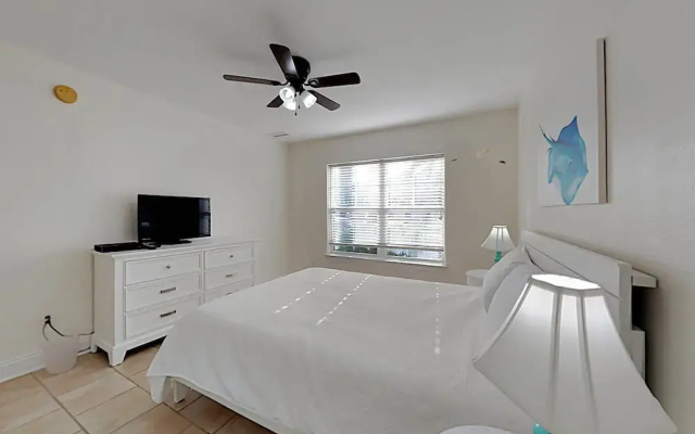 Banana Bay Townhome #6041