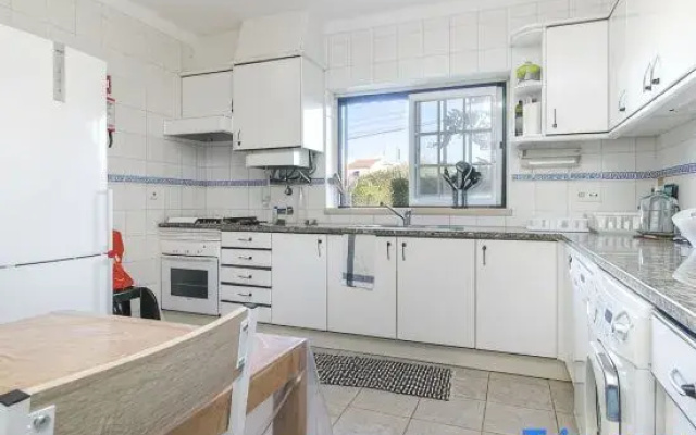 Liv In by Ericeira Property