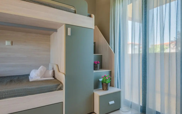 Toroni Blue