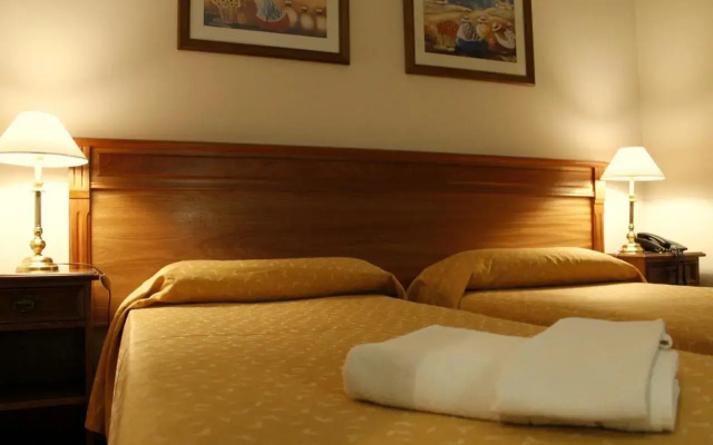 Hotel Colon Junin