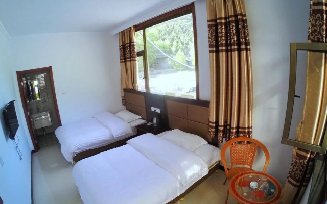 Wutaishan Youth Hotel