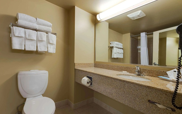 Country Inn & Suites by Radisson, Niagara Falls, ON