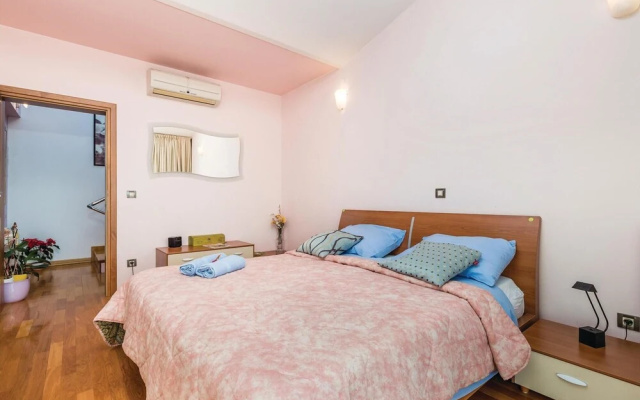 Stunning Home in Rijeka With Wifi and 5 Bedrooms