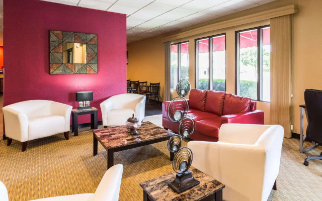 Econo Lodge Oxmoor