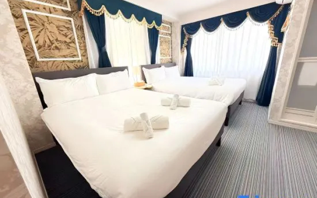 Tokyo Holiday Hotel