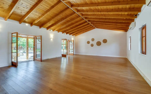 Armonia Retreat