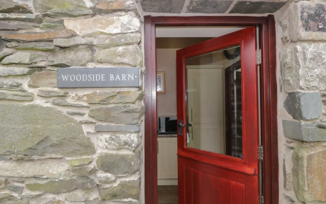 Woodside Barn