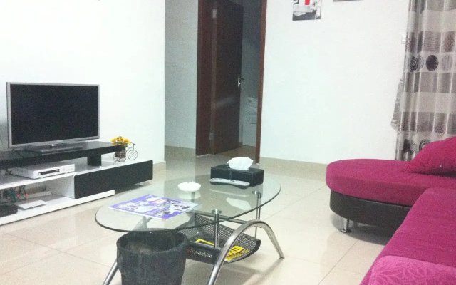 Shenzhen Shengang Apartment Dongmen Branch