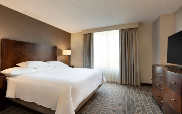 Embassy Suites by Hilton Chicago Lombard Oak Brook