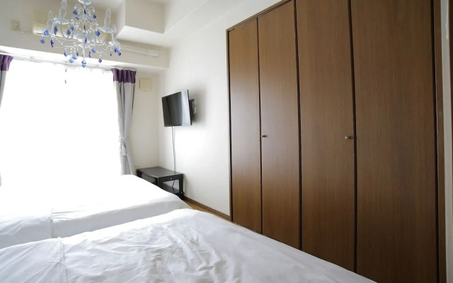 Grand Court Namba 305