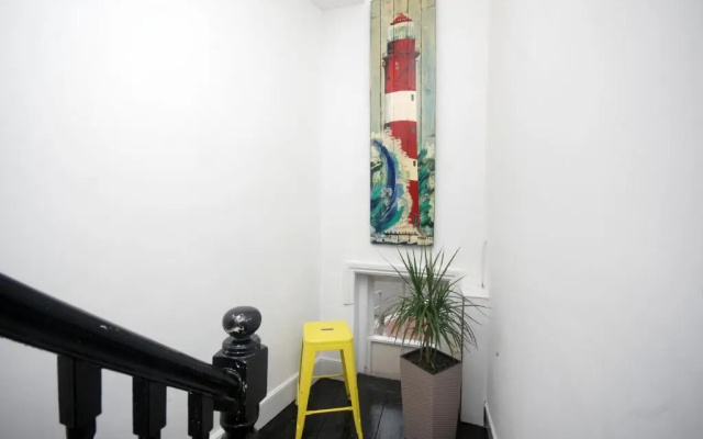 Enjoy Ventnor 2, Pier Street, Wightlink offer