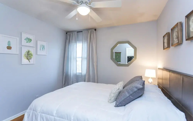 Nashville Chic | 10min from downtown!