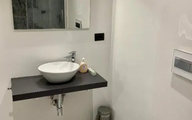 AJ Lux Apartments