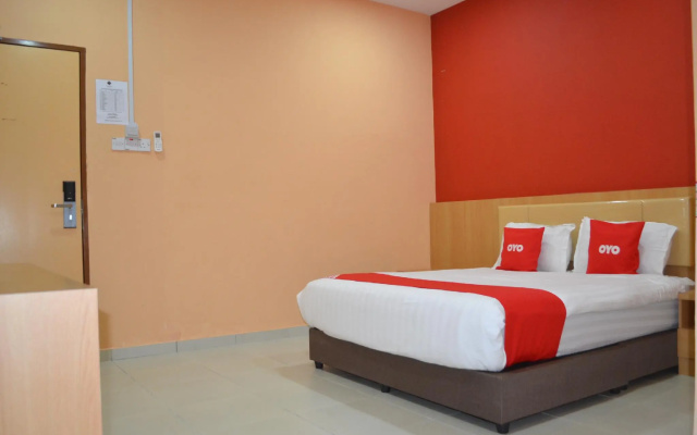 OYO 89691 Hotel Puteri Miqaila