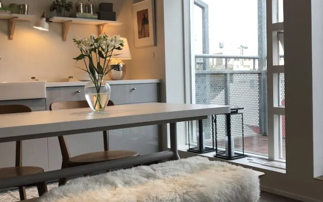 Alma's Apartment