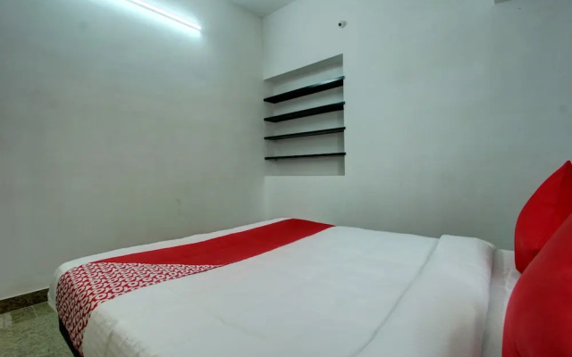 OYO 24597 Dheeran Home Stay