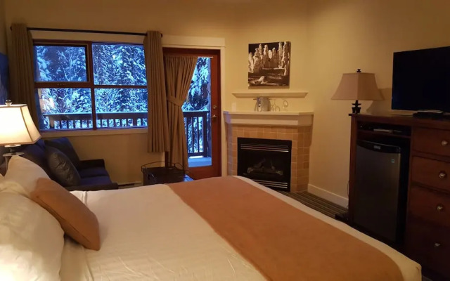Pinnacle Lodge