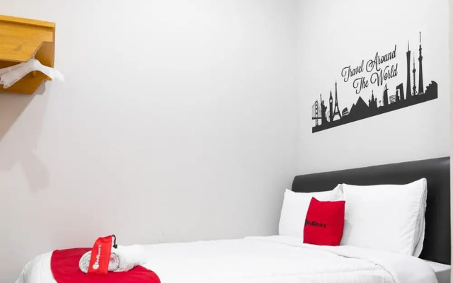RedDoorz near Bandara City Mall Tangerang