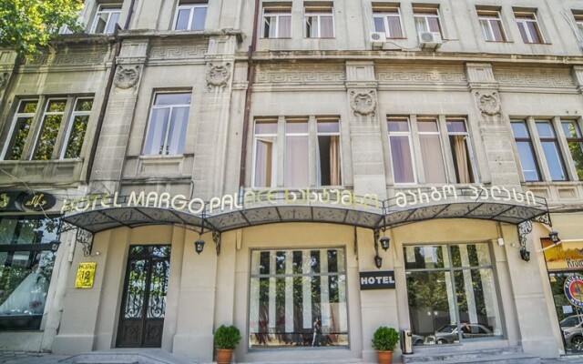 Отель Margo Palace Hotel Грузия, Тбилиси - 1 отзыв об отеле, цены и фото номеров - забронировать отель Margo Palace Hotel онлайн вид на фасад
