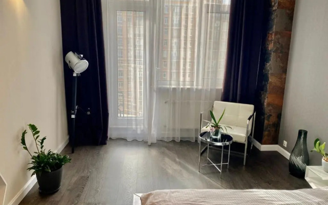 14 Floor Apart