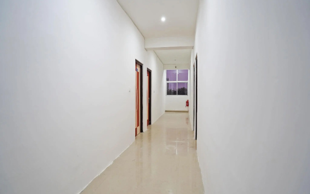 OYO 46882 Hotel Five Sense