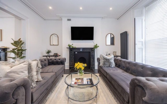 8 Richmond Road