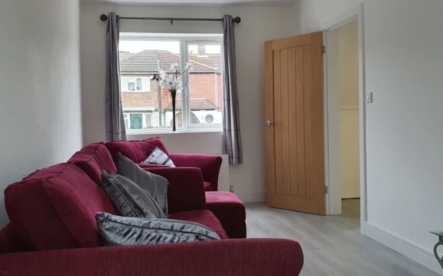 Modern Rochester 3 Bed House