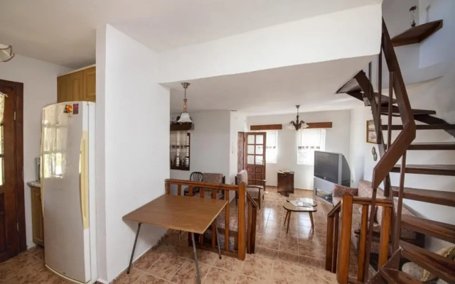 Comfy Villa With Shared Pool and Terrace in Bodrum