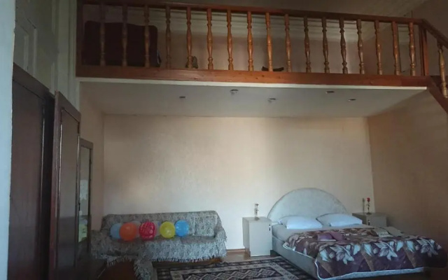 Grandma`s Hotel