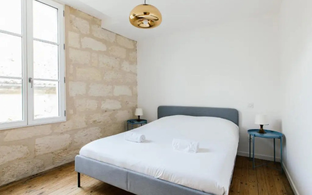 Appartement spacieux et lumineux avec climatisation Halle 1ER